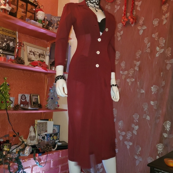 🖤EUC VNTG Burgundy Cover up by Dolce & Gabbana🖤 - Picture 7 of 17